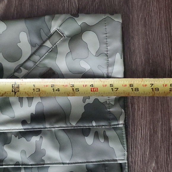 Kids Camo Raincoat with hood and pockets 3T Unisex - Water resistant jacket - Picture 10 of 10